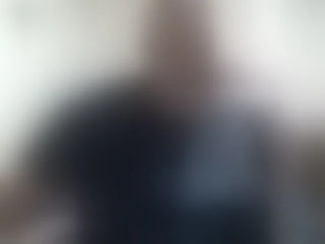 Live sex webcam photo for miaabrownn2 #293922660