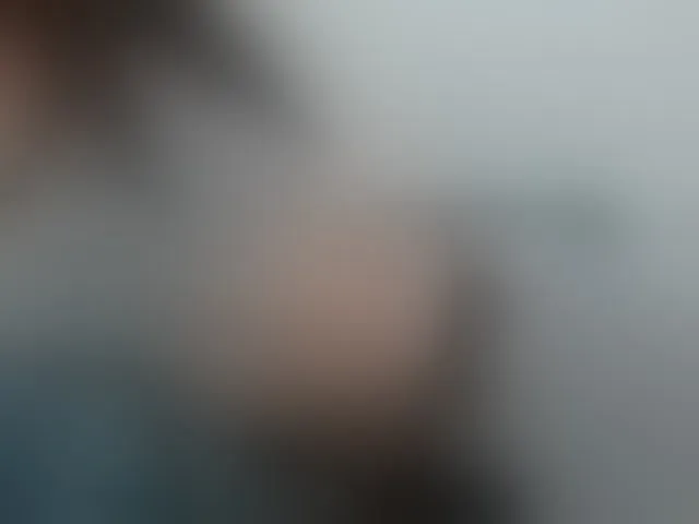 Live sex webcam photo for miaapons #293037657