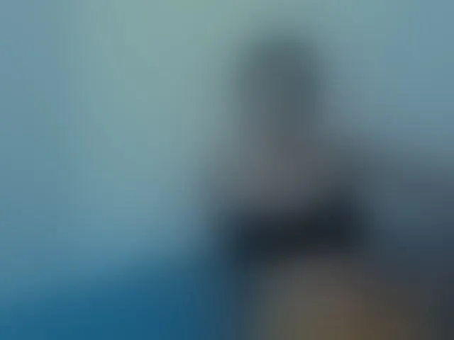Live sex webcam photo for miaapons #293612316