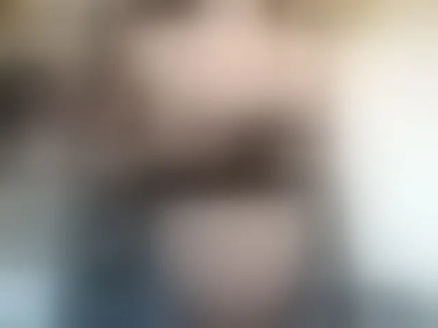 Live sex webcam photo for miaapons #294196439