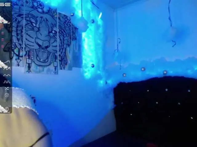 Live sex webcam photo for miabiiker #274549606