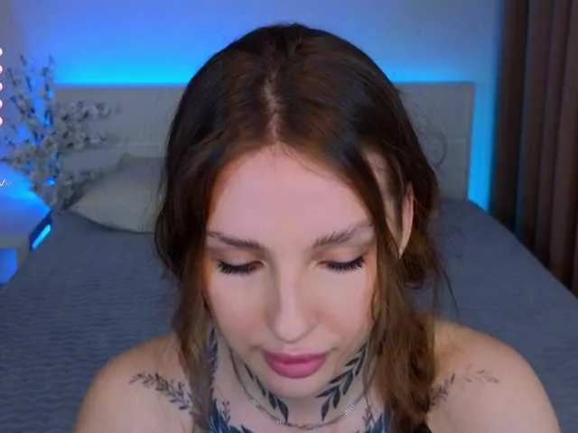 Live sex webcam photo for miachill #290957506