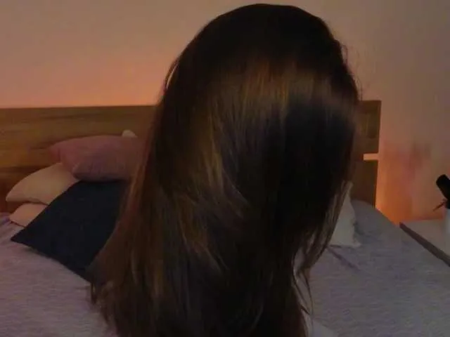 Live sex webcam photo for miachill #291223847