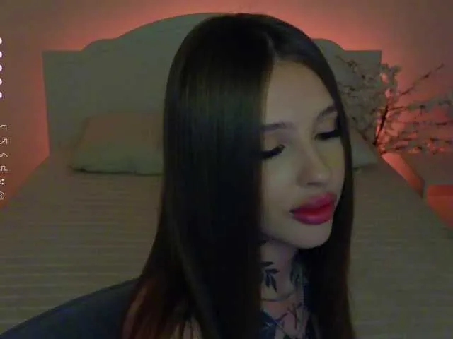 Live sex webcam photo for miachill #291277703