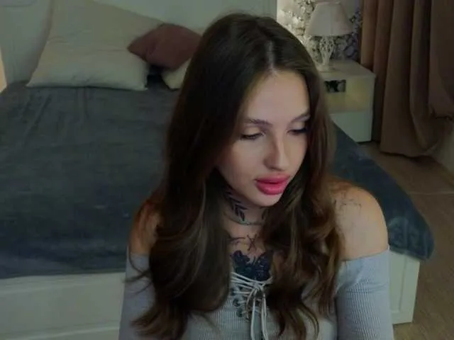 Live sex webcam photo for miachill #291594052