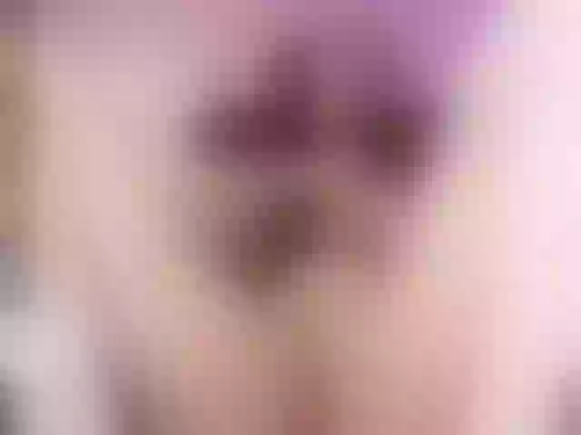 Live sex webcam photo for miaclarke- #277630403