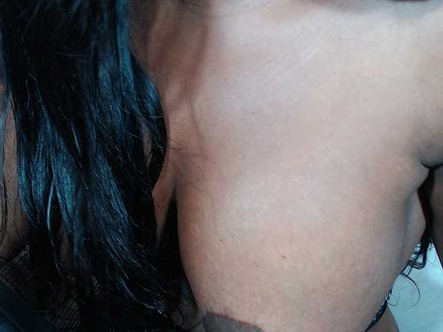 Live sex webcam photo for miagracee #272494357