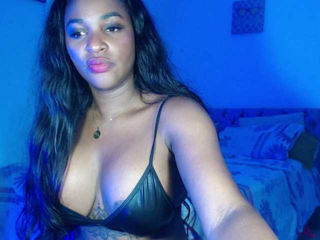Live sex webcam photo for miagracee #273401002
