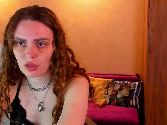 Live sex webcam photo for miagrantes #290884588