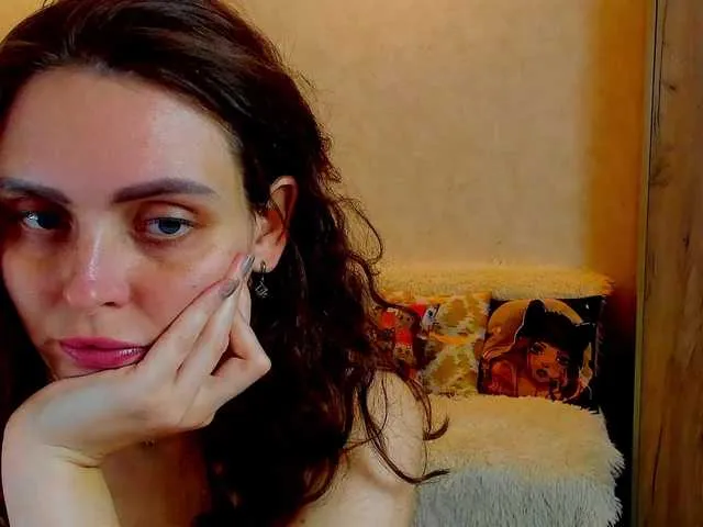 Live sex webcam photo for miagrantes #291781022