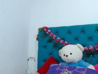 Live sex webcam photo for miah-baby #166280269