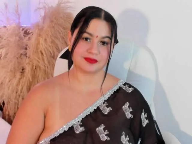 Live sex webcam photo for miahkumar- #292379794