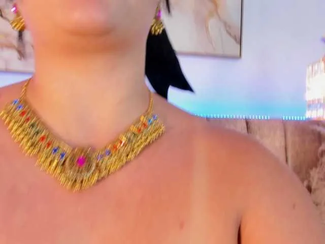 Live sex webcam photo for miahkumar- #292398057