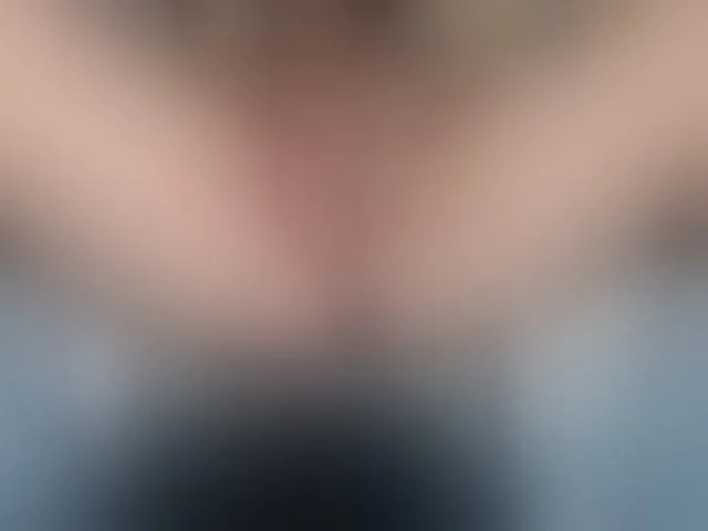 Live sex webcam photo for miahornyy #294085173