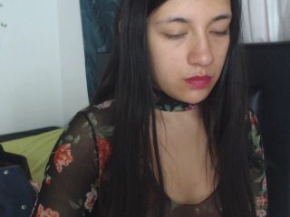 Live sex webcam photo for Miahot2 #147518969