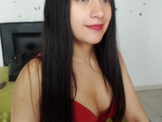 Live sex webcam photo for Miahot2 #148339687