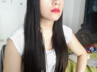 Live sex webcam photo for Miahot2 #148752235