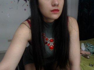 Live sex webcam photo for Miahot2 #149549597