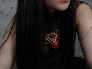 Live sex webcam photo for Miahot2 #149552975