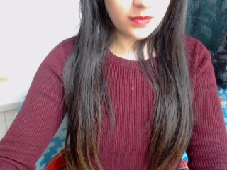 Live sex webcam photo for Miahot2 #149952972