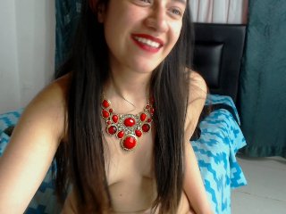 Live sex webcam photo for Miahot2 #150098779