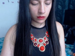 Live sex webcam photo for Miahot2 #150219806