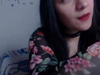 Live sex webcam photo for Miahot2 #151211586
