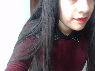 Live sex webcam photo for Miahot2 #151502821