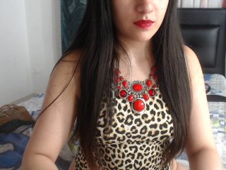 Live sex webcam photo for Miahot2 #151824515