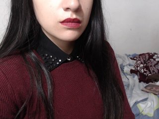 Live sex webcam photo for Miahot2 #152410099