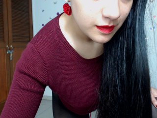 Live sex webcam photo for Miahot2 #154274126