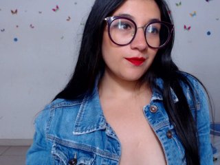 Live sex webcam photo for Miahot2 #154462158