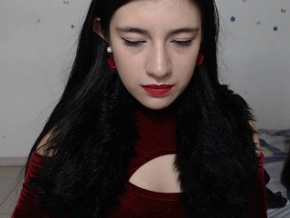 Live sex webcam photo for Miahot2 #154880373