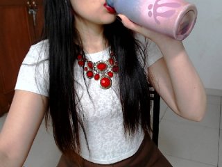 Live sex webcam photo for Miahot2 #158264271