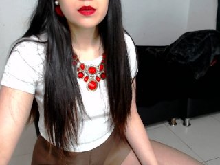 Live sex webcam photo for Miahot2 #158379496