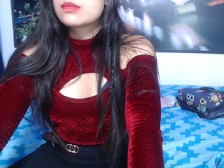 Live sex webcam photo for Miahot2 #159823468