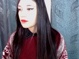 Live sex webcam photo for Miahot2 #160550923