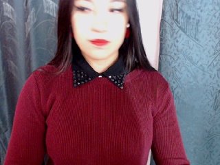 Live sex webcam photo for Miahot2 #160551648