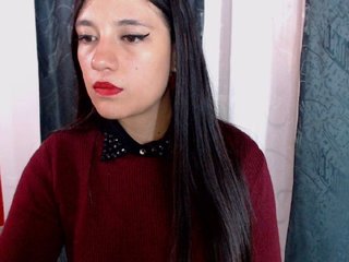 Live sex webcam photo for Miahot2 #160564453