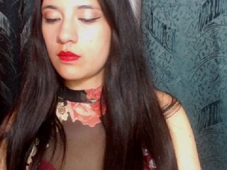 Live sex webcam photo for Miahot2 #160708017