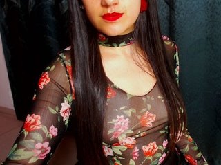 Live sex webcam photo for Miahot2 #161177219