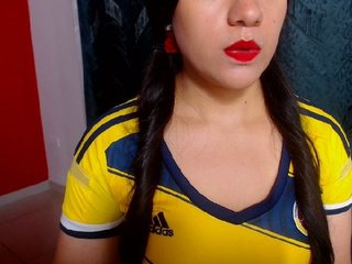 Live sex webcam photo for Miahot2 #161279229