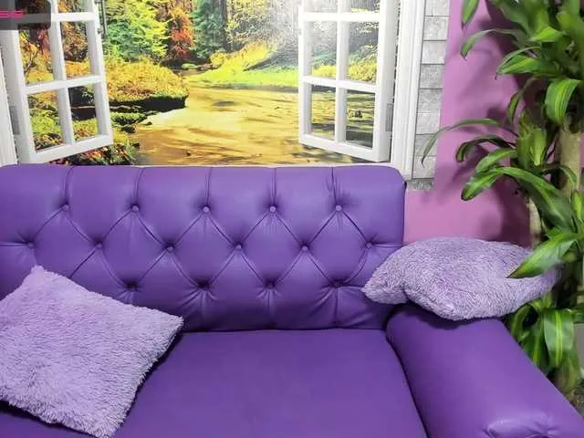 Live sex webcam photo for miakasumy #273263933