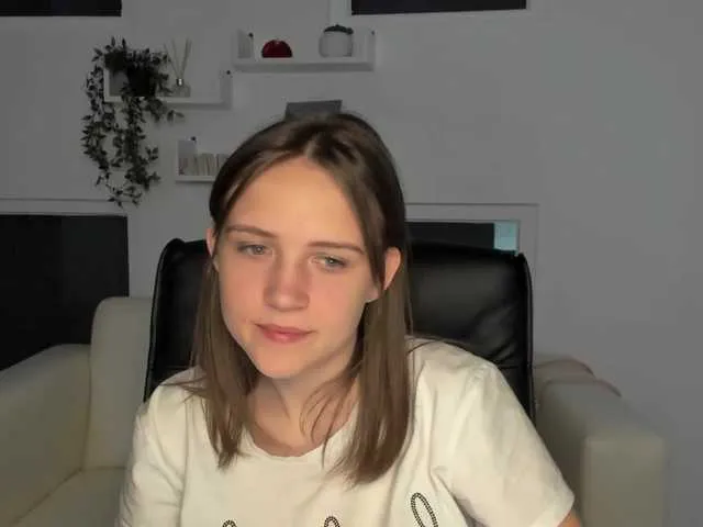 Live sex webcam photo for miamuah #274553587