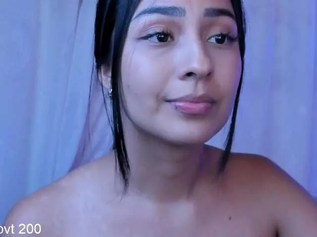 Live sex webcam photo for miaolsen #273111641