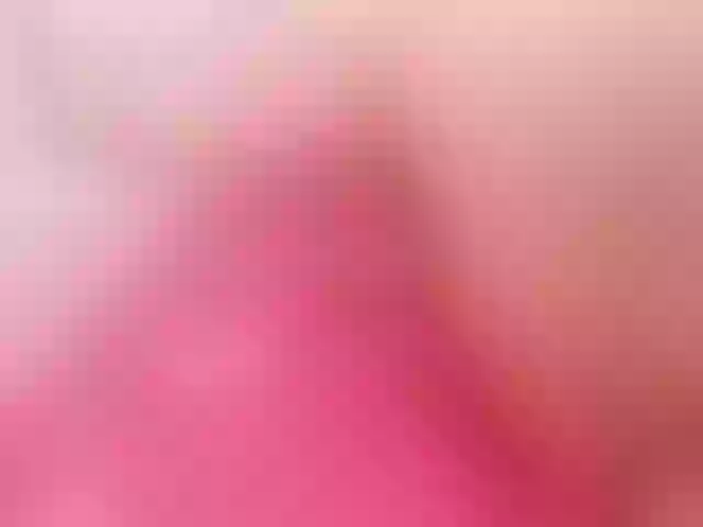 Live sex webcam photo for miaqueen021 #290576481