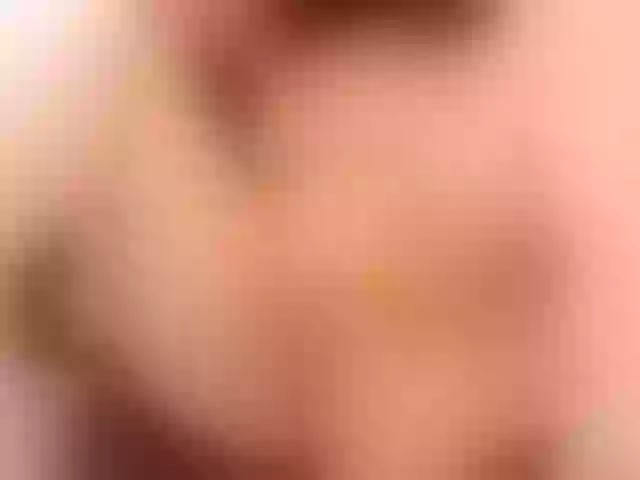 Live sex webcam photo for miaqueen021 #290807784