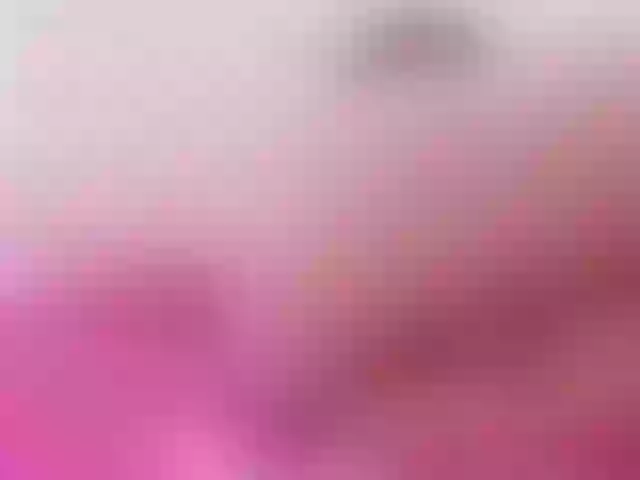Live sex webcam photo for miaqueen021 #291168915