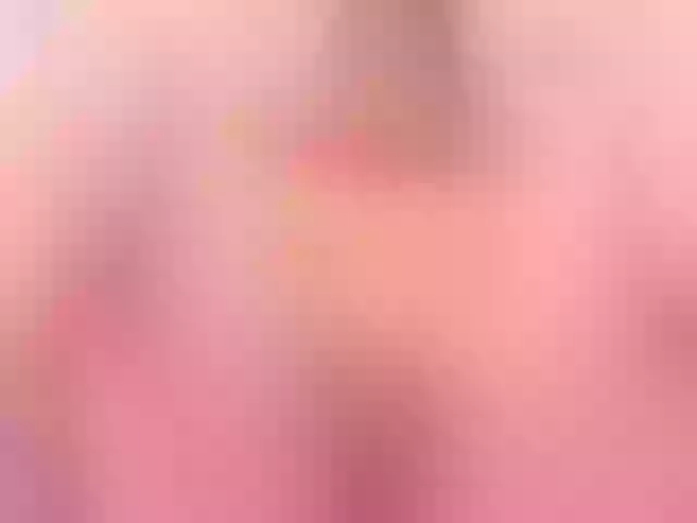 Live sex webcam photo for miaqueen021 #291193738