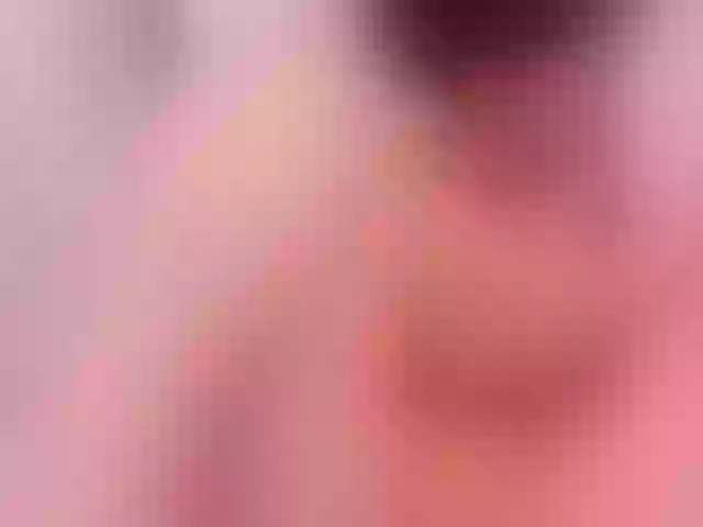 Live sex webcam photo for miaqueen021 #291340718